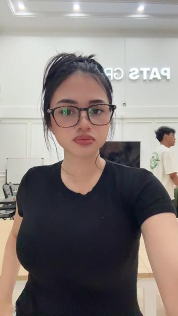 @wassuprachel 👀