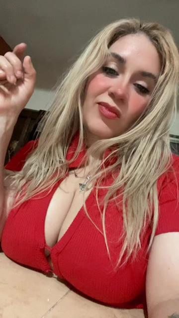 @Kika Faylin Dancer