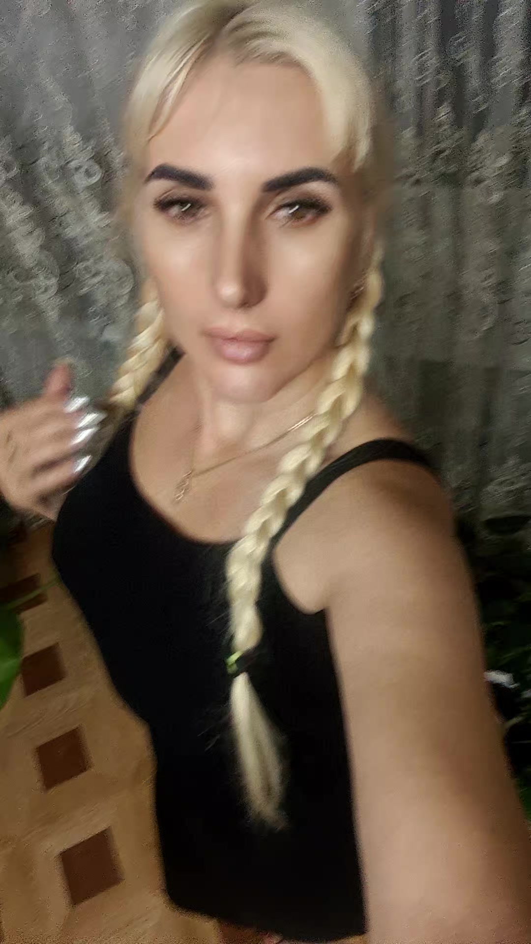 @Arina_11_007