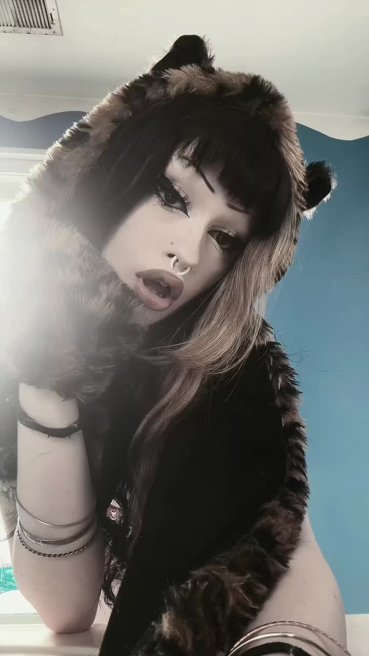 @beaniee