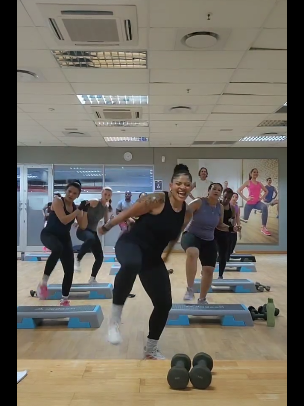 @PhenomenalFitnesswithCandice