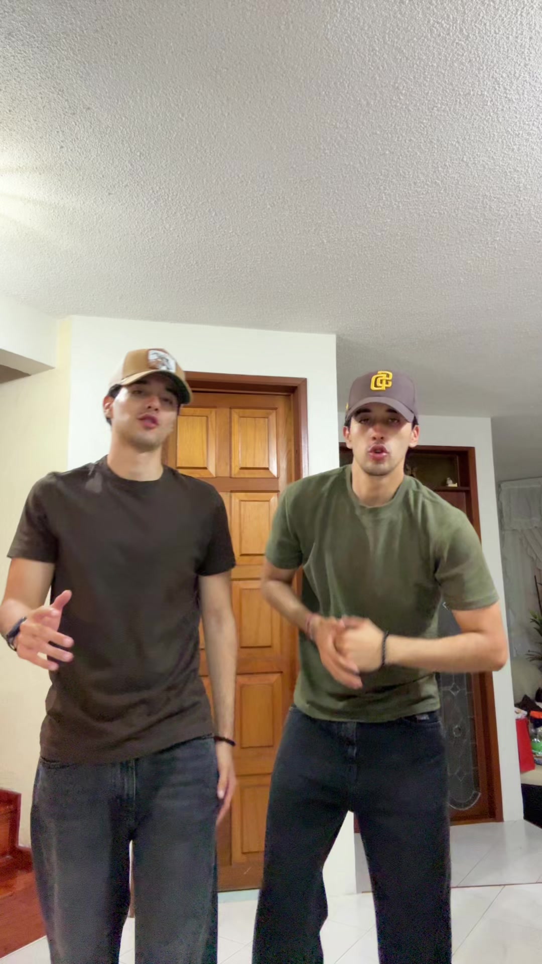 @Zavaleta