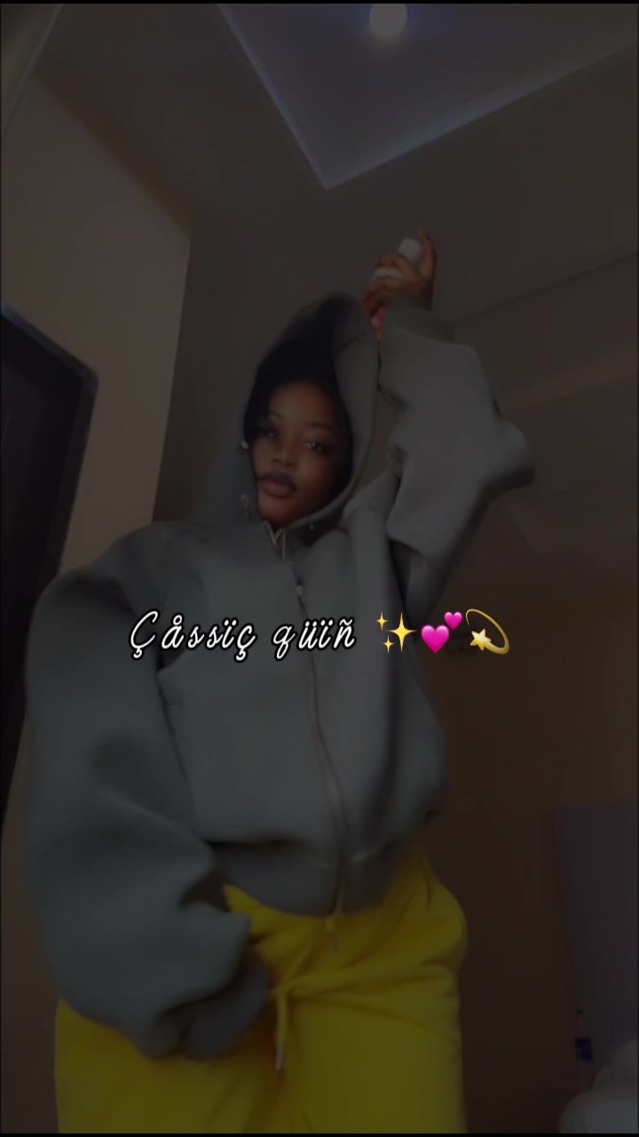 @꧁bïggëst Cëlëb꧂💕🍒🥹