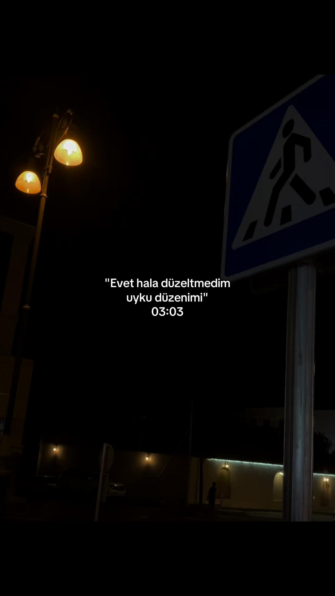 @𝓜.