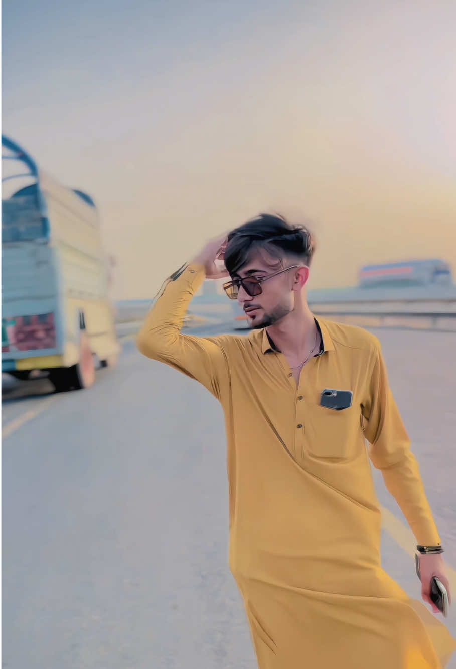 @💸 𝑴 𝑹  𝑺 𝑨 𝑾 𝑶 ⚡️