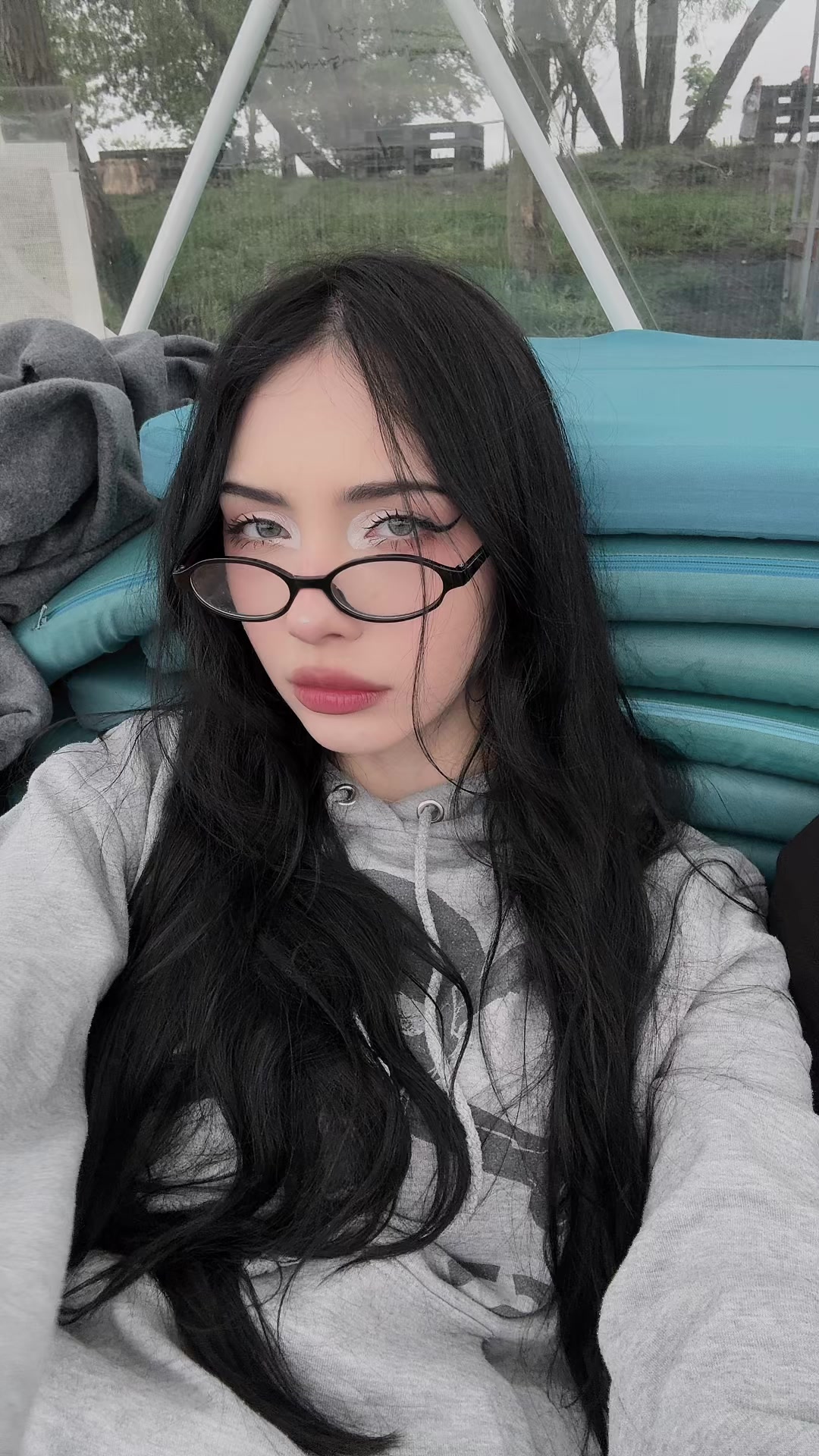 @rei)