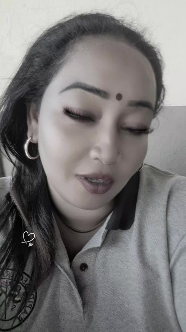 @Brinda_😗