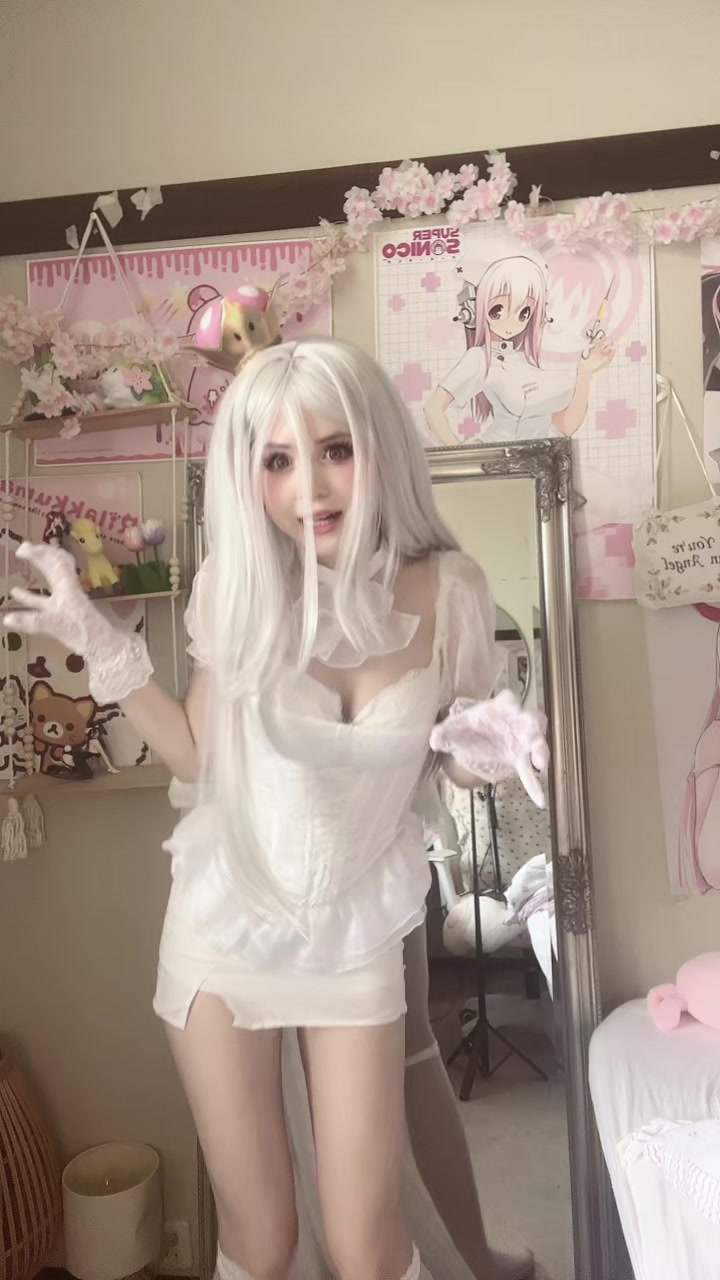 @Iris🌸 Twitch: Sakuraxiiiii