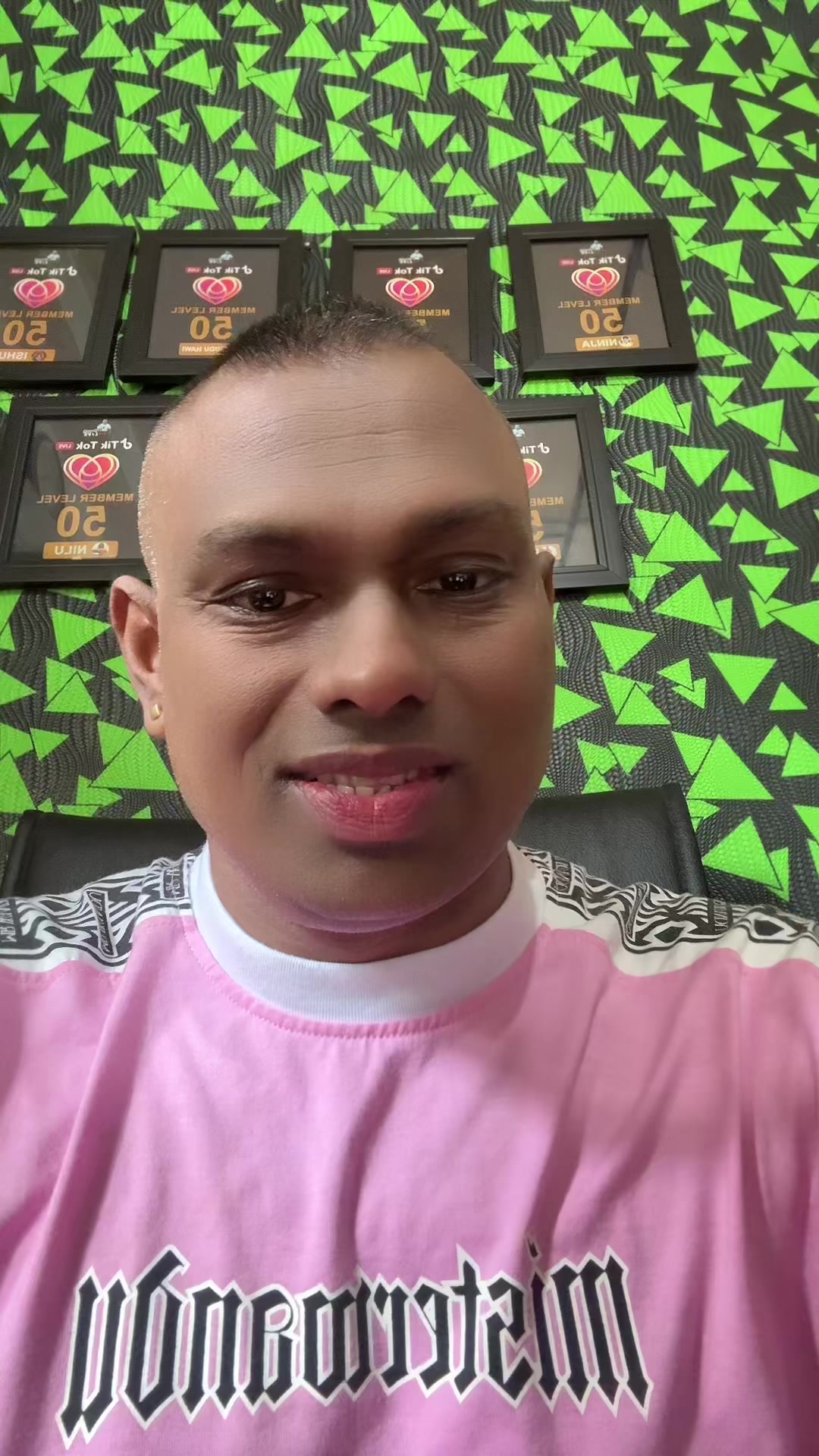 @dinesh 🇱🇰