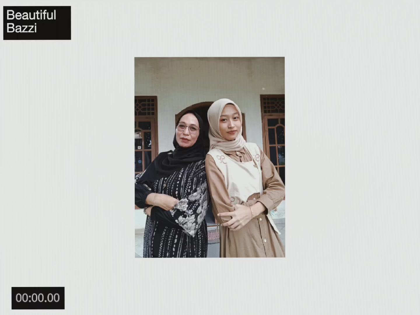 @Lyra Aykaf.