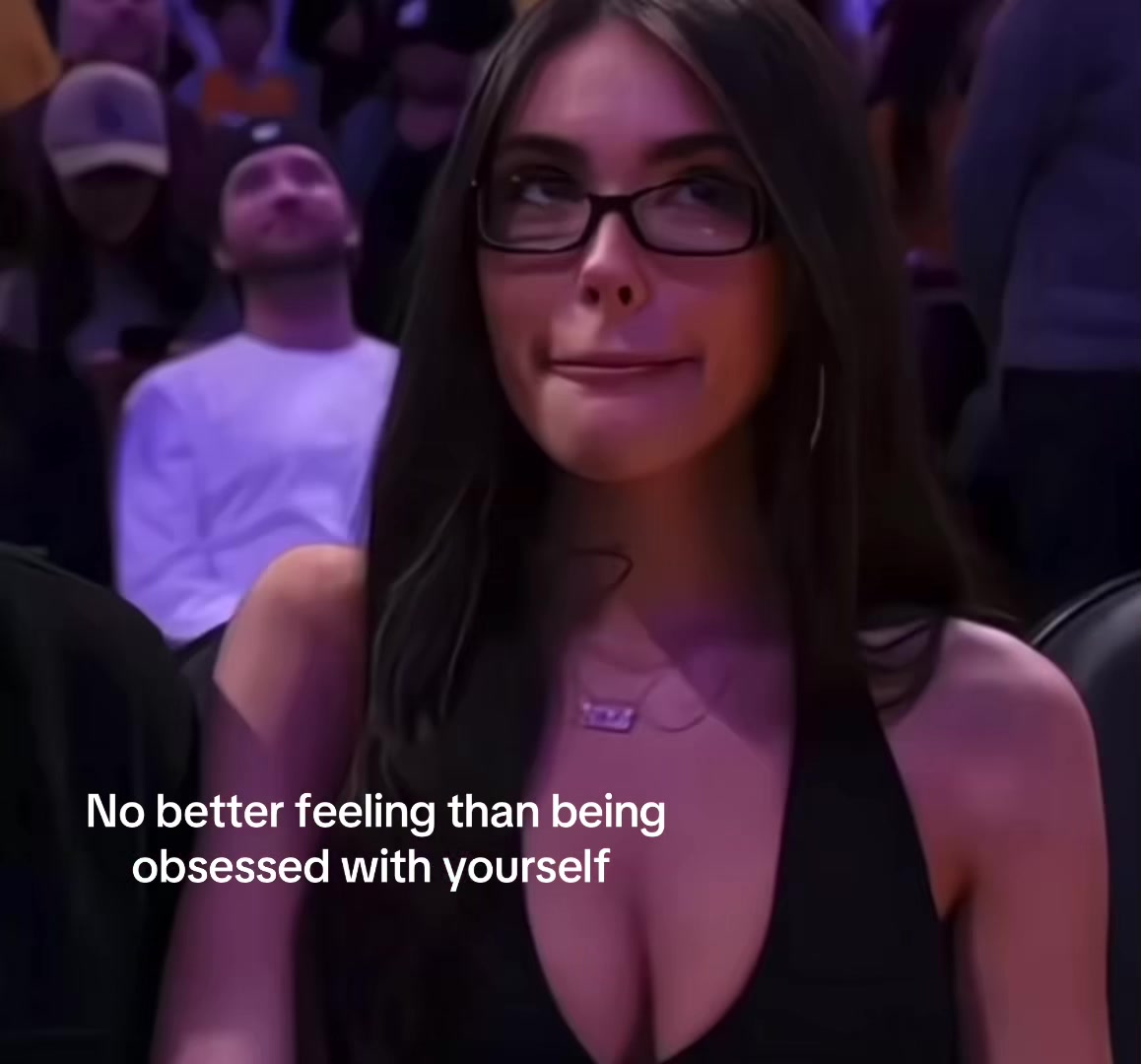 @R ✪