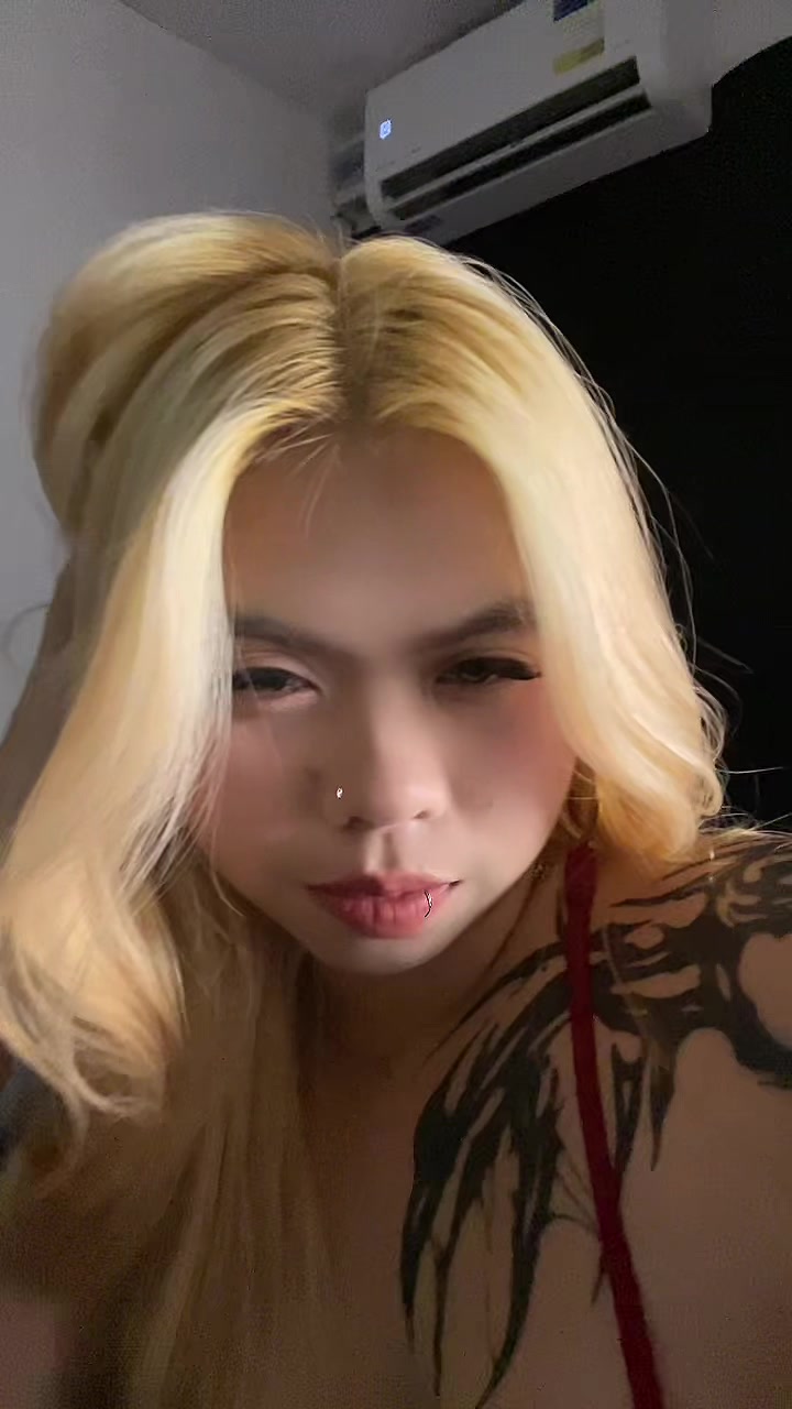 @gillaxx_