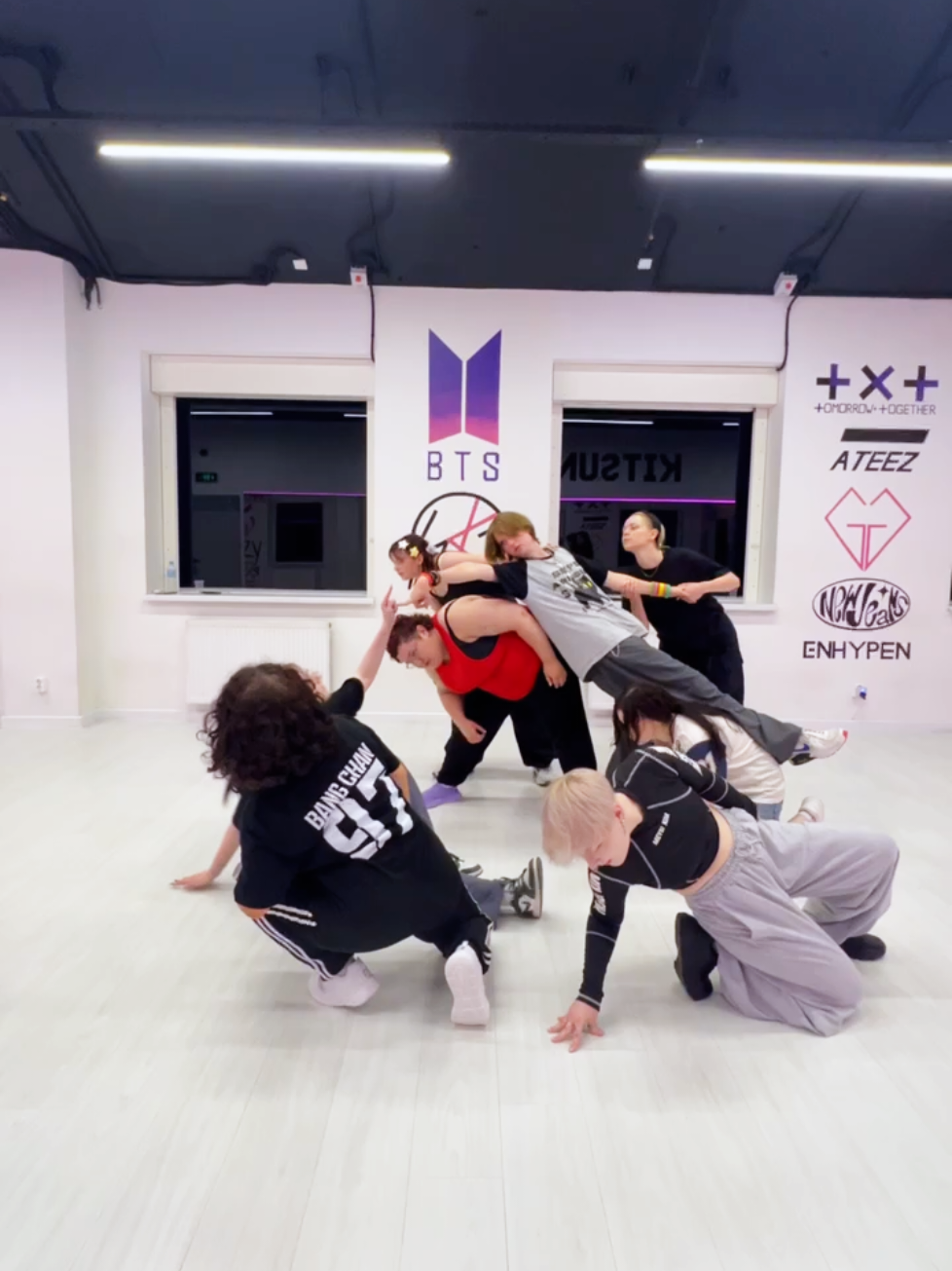 @KITSUNEKPOP