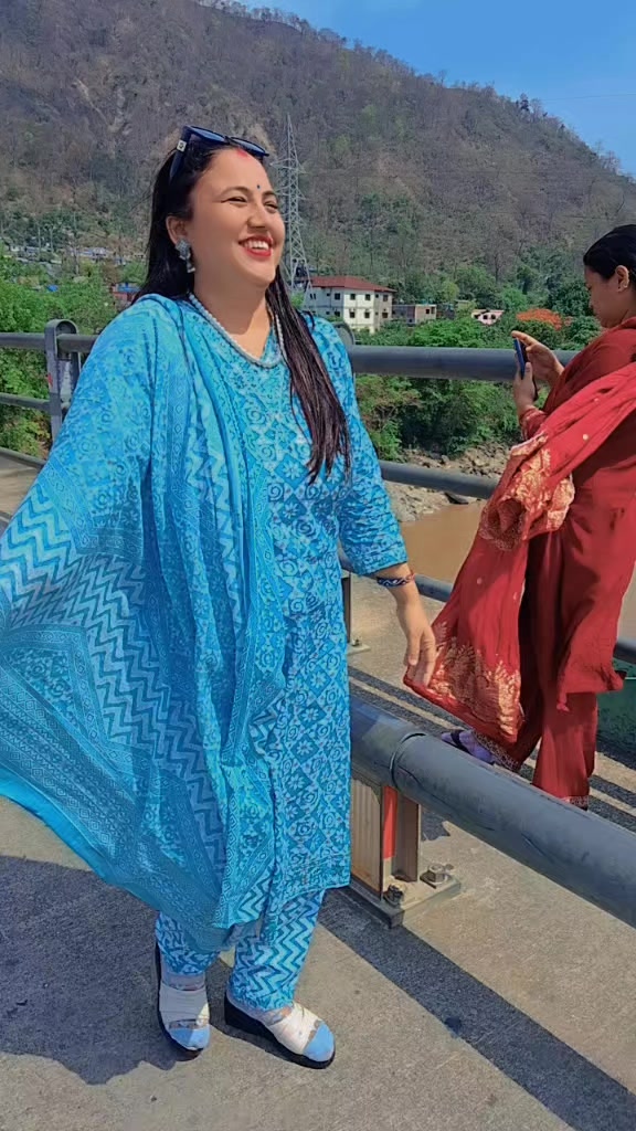 @Meera&hearts;️Abhi( From Bardiya )