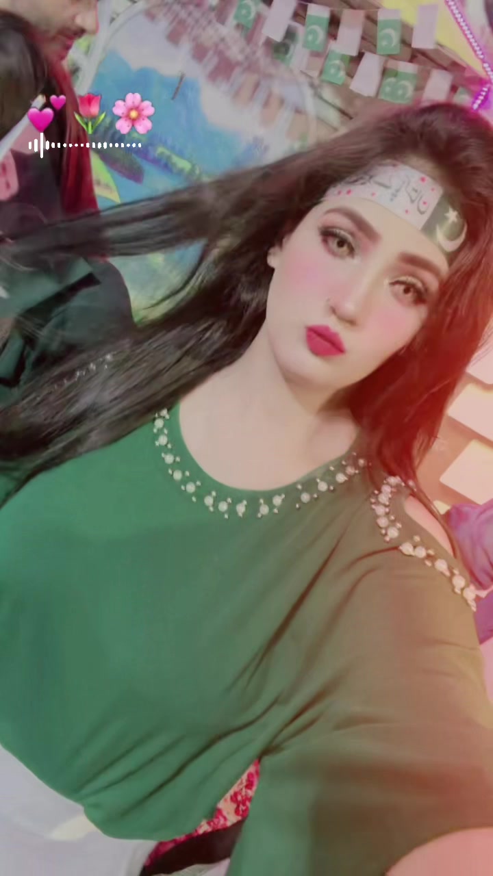@Sania Khan Actress