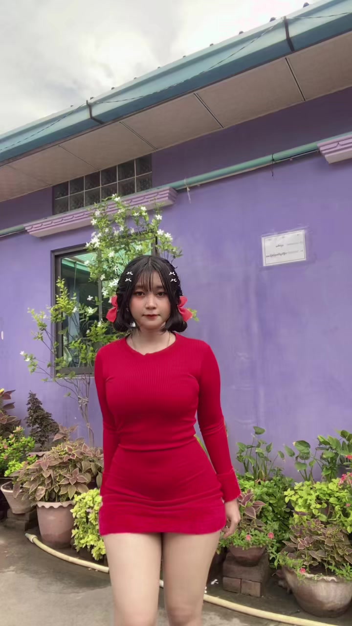 @<3