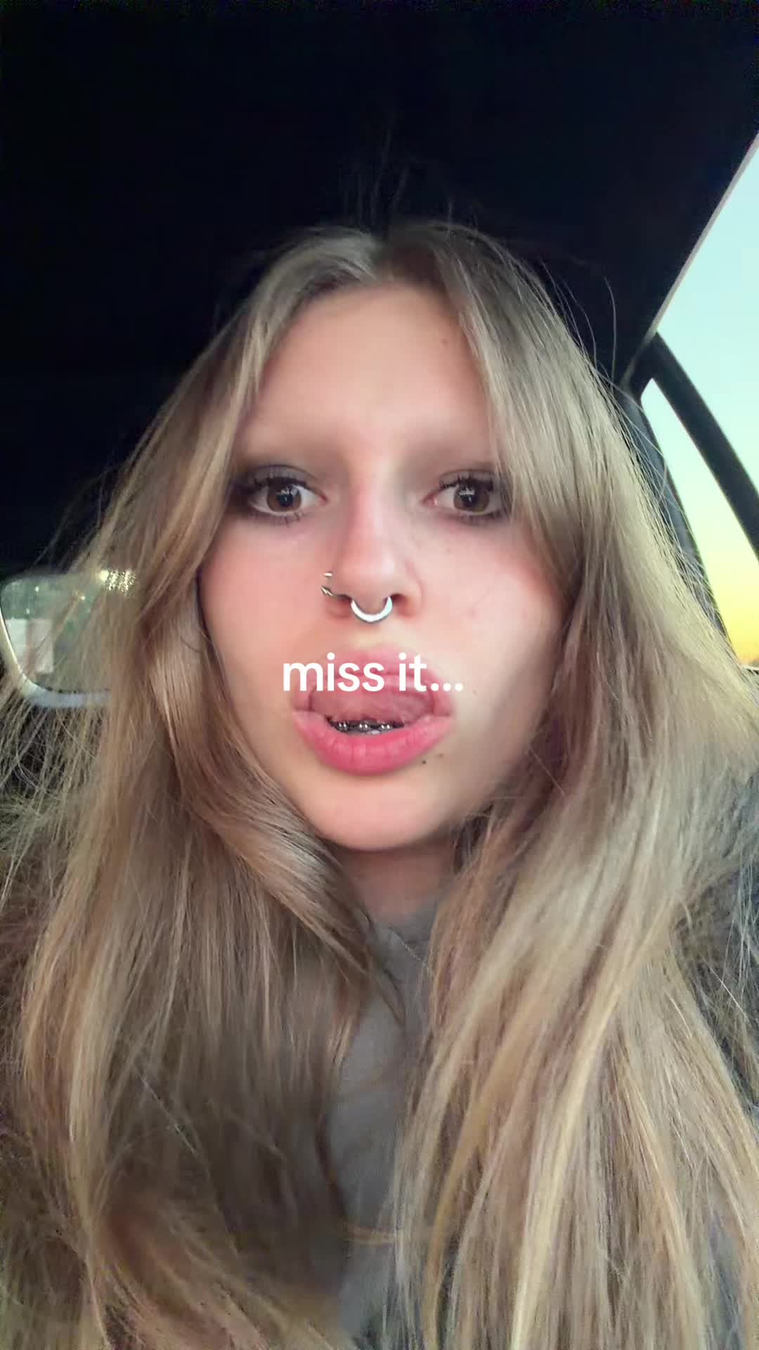 @💋