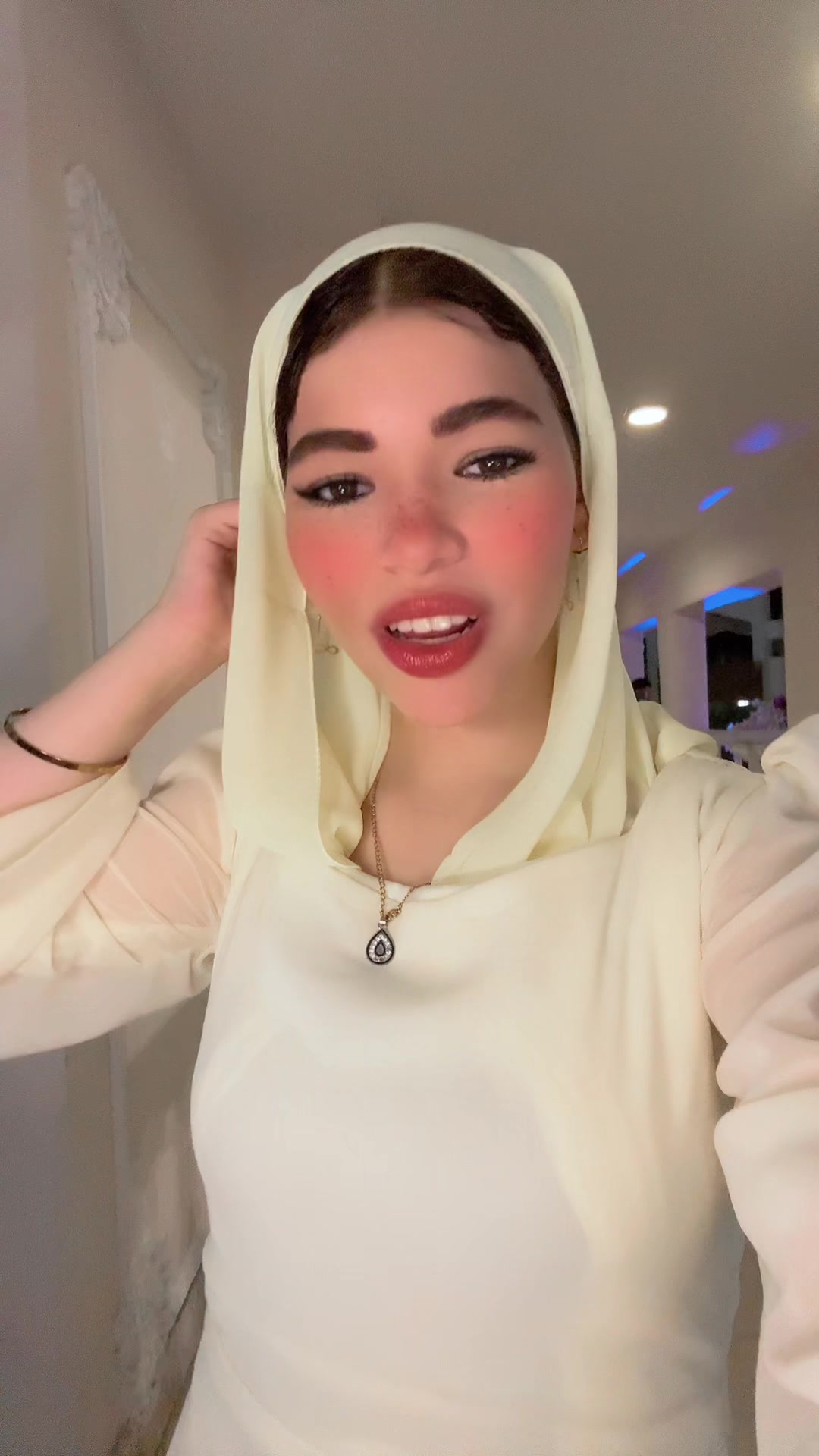 @لفي بينا ي (دنيا)