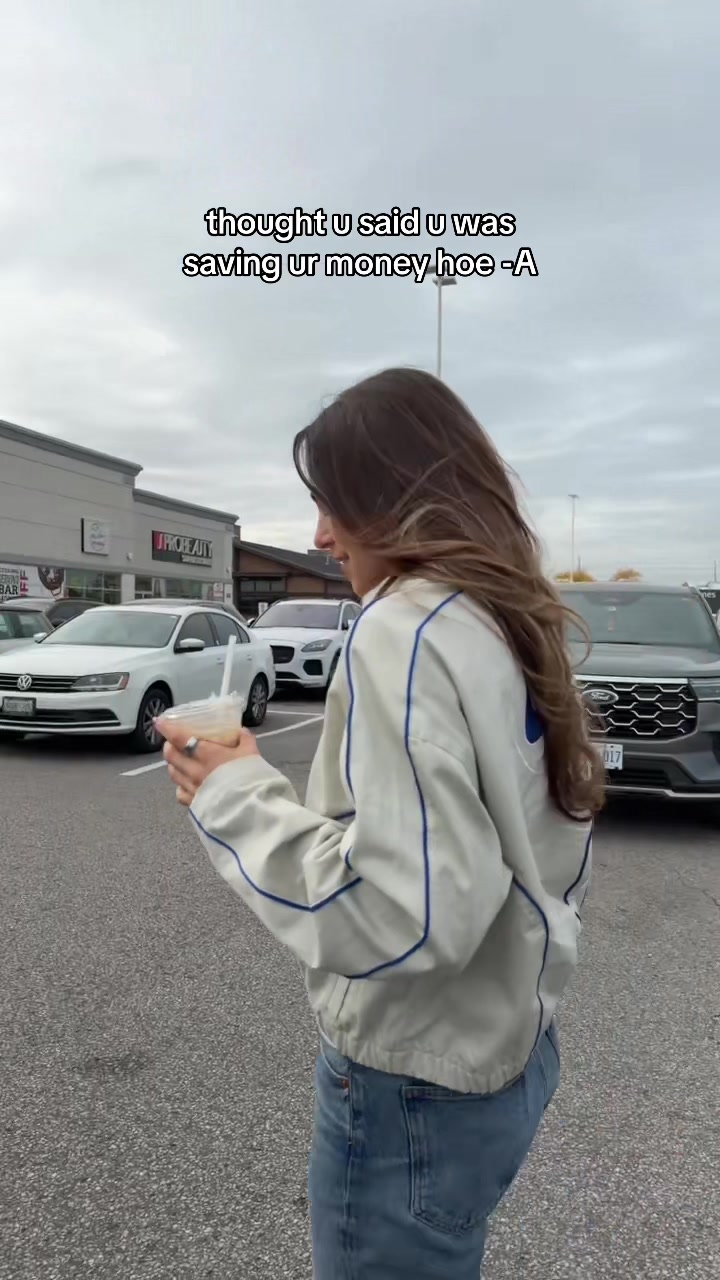@Monika Mancini 🦋