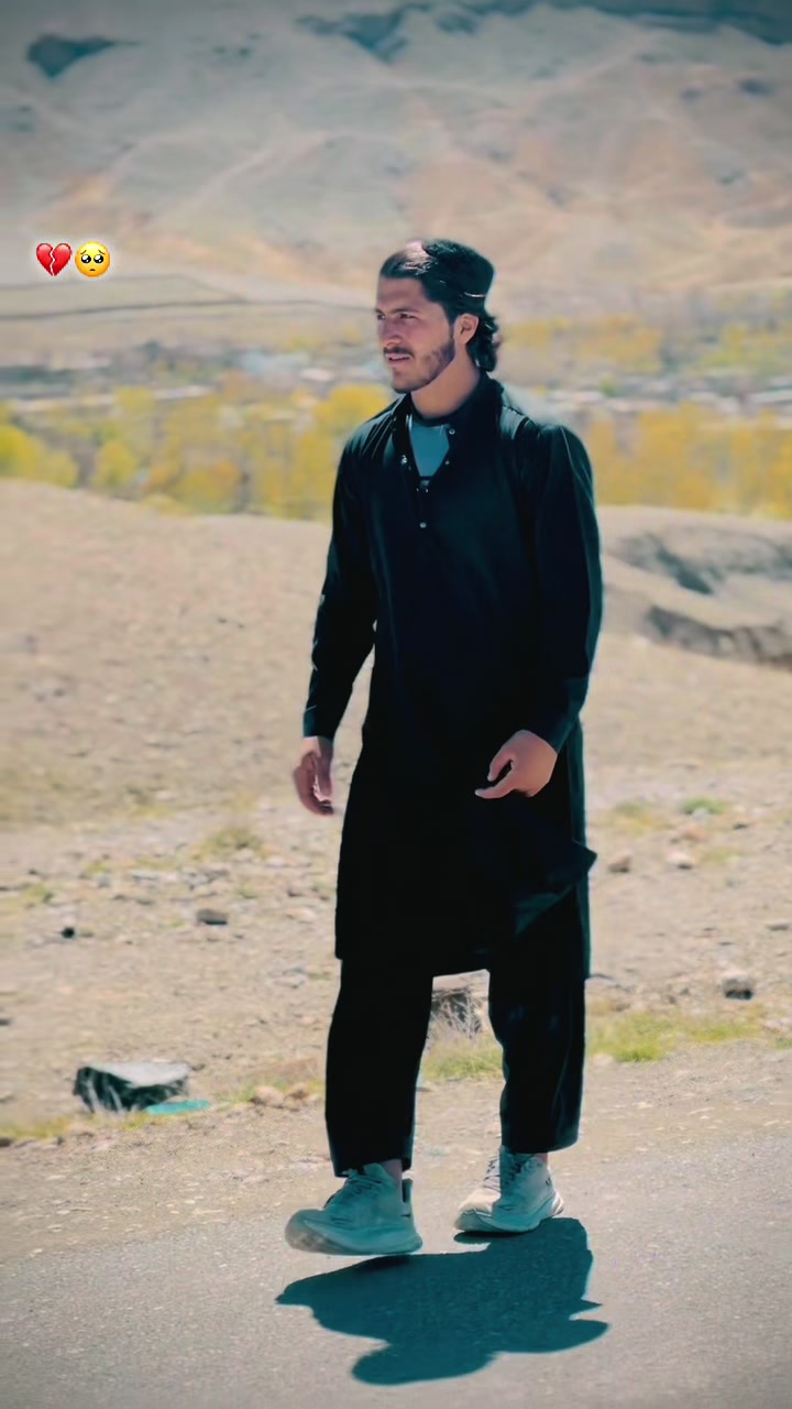 @🦅مسافر جانان😍۔۔👀