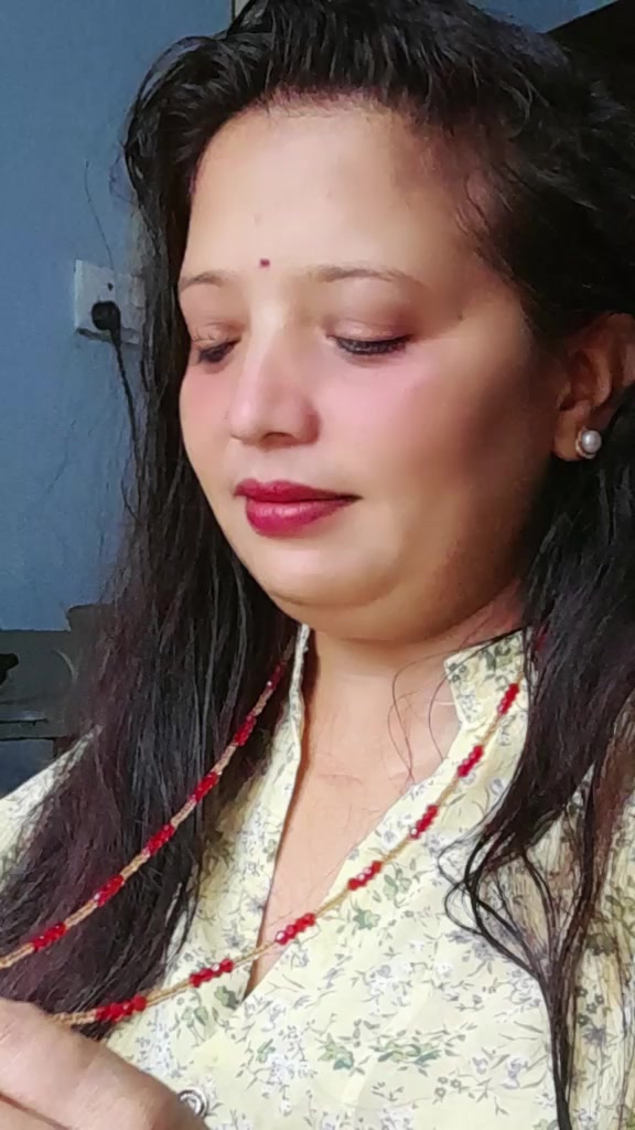 @Nisha sharma❣️