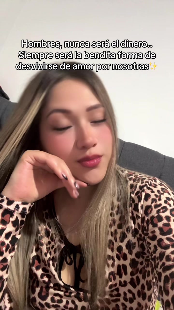 @Paola💫
