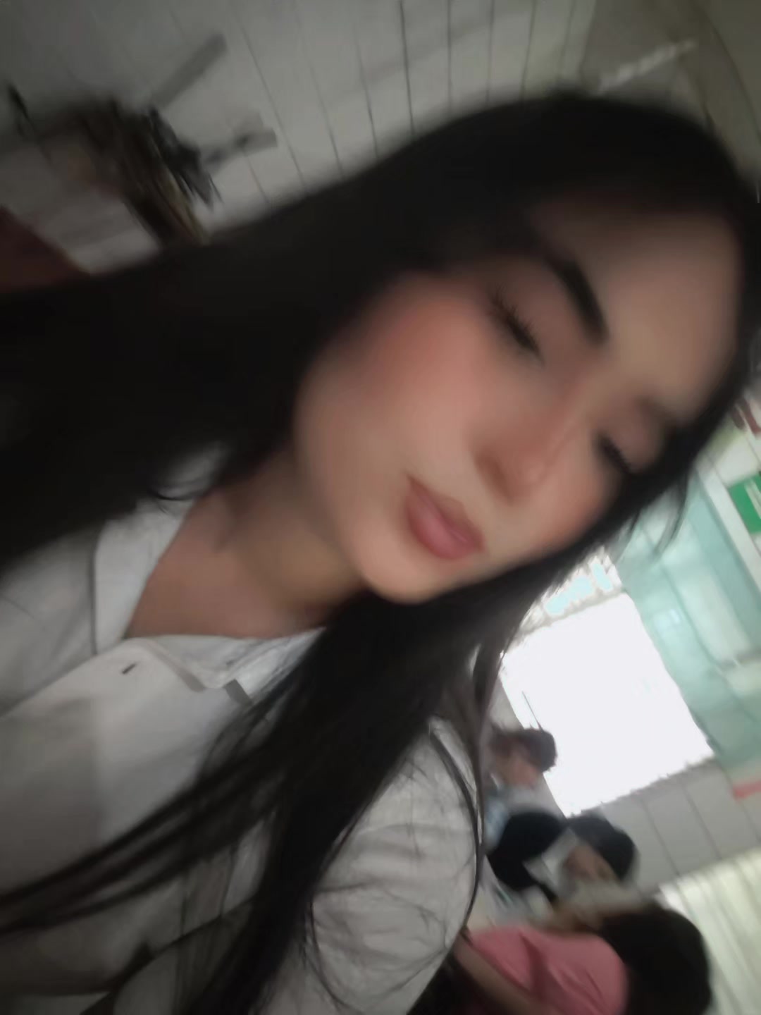 @Nahomy_18
