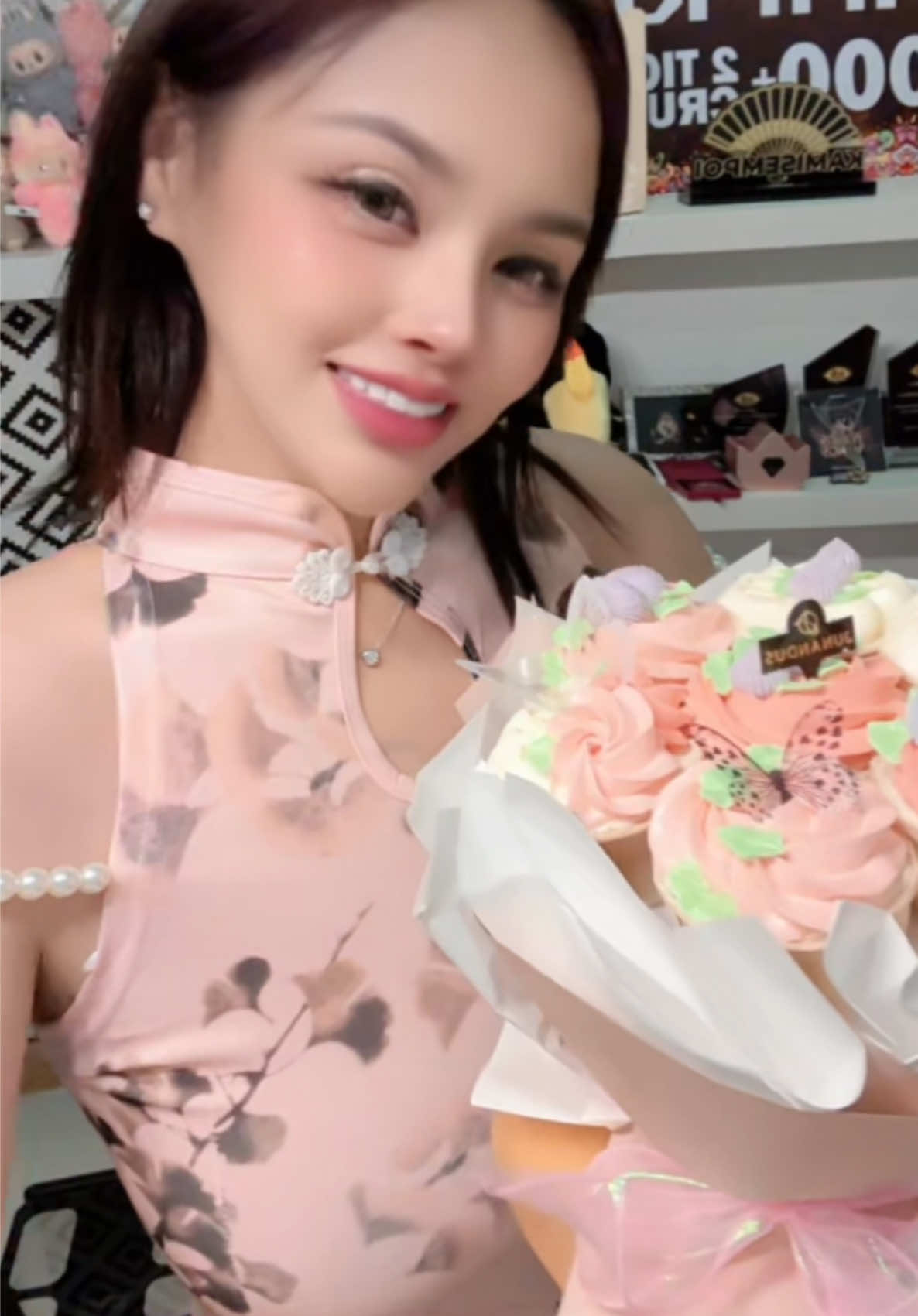 @๐ฆ Zara Francis (ๆๆ)๐๐