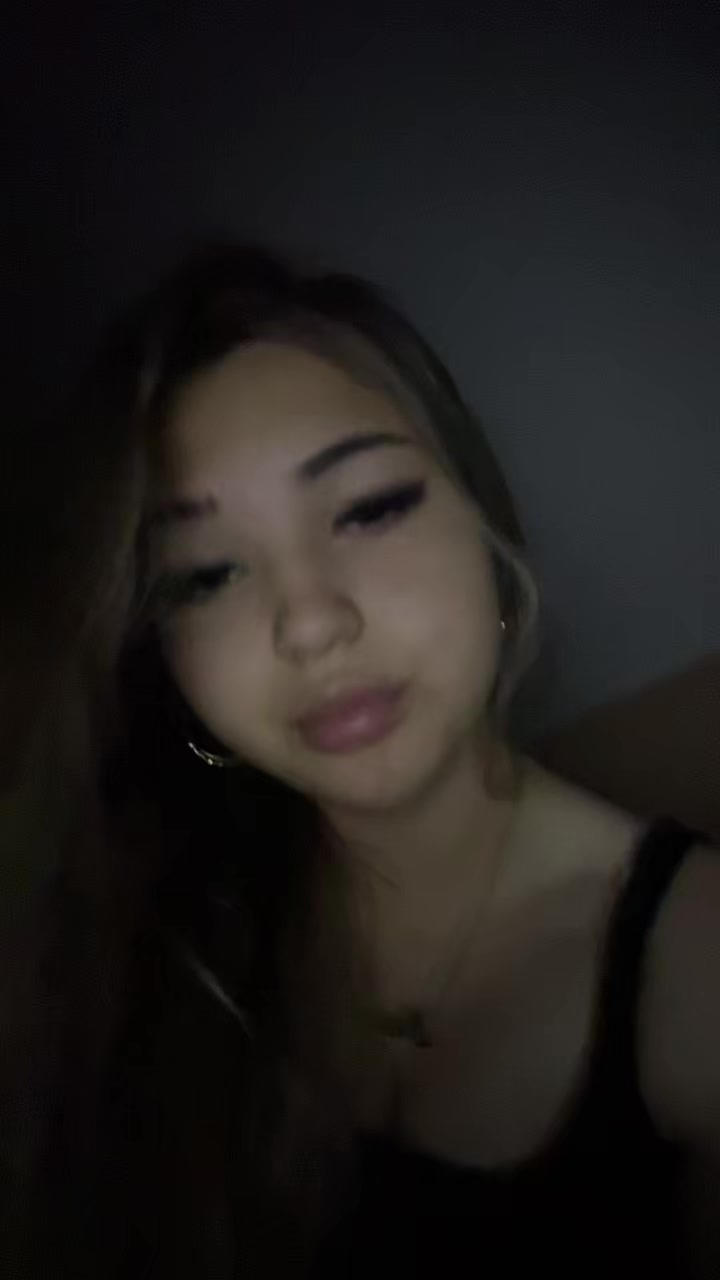 @👱🏼&zwj;♀️