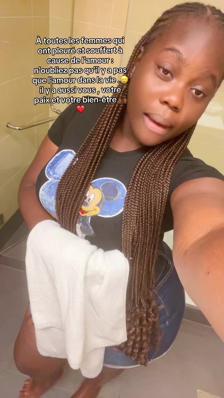 @APOUTSHOU🤍