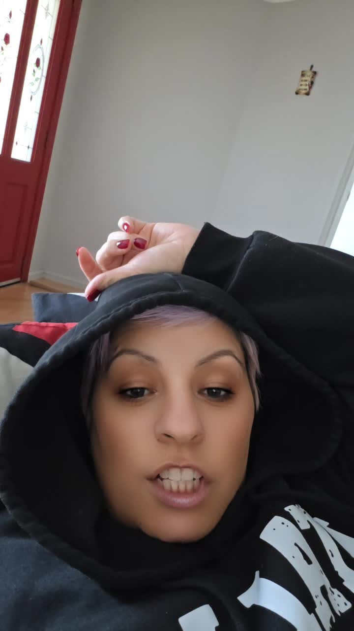 @JosieBad ๐ฎ๐น๐ค