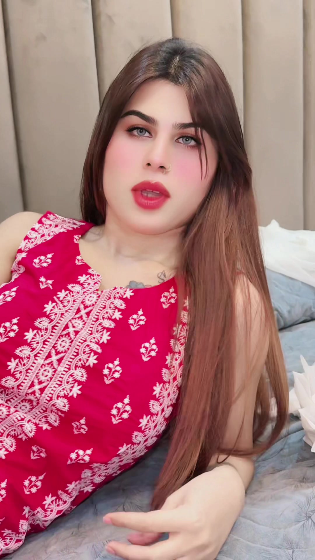 @MAHI 👑