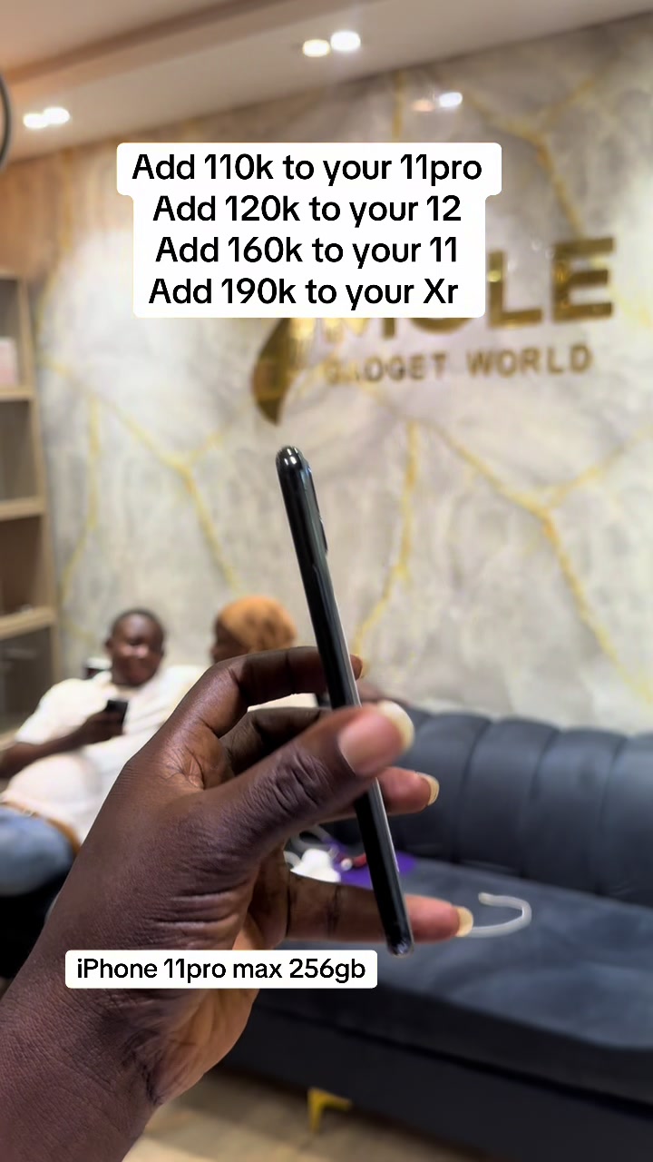 @PHONE PLUG IN IBADAN