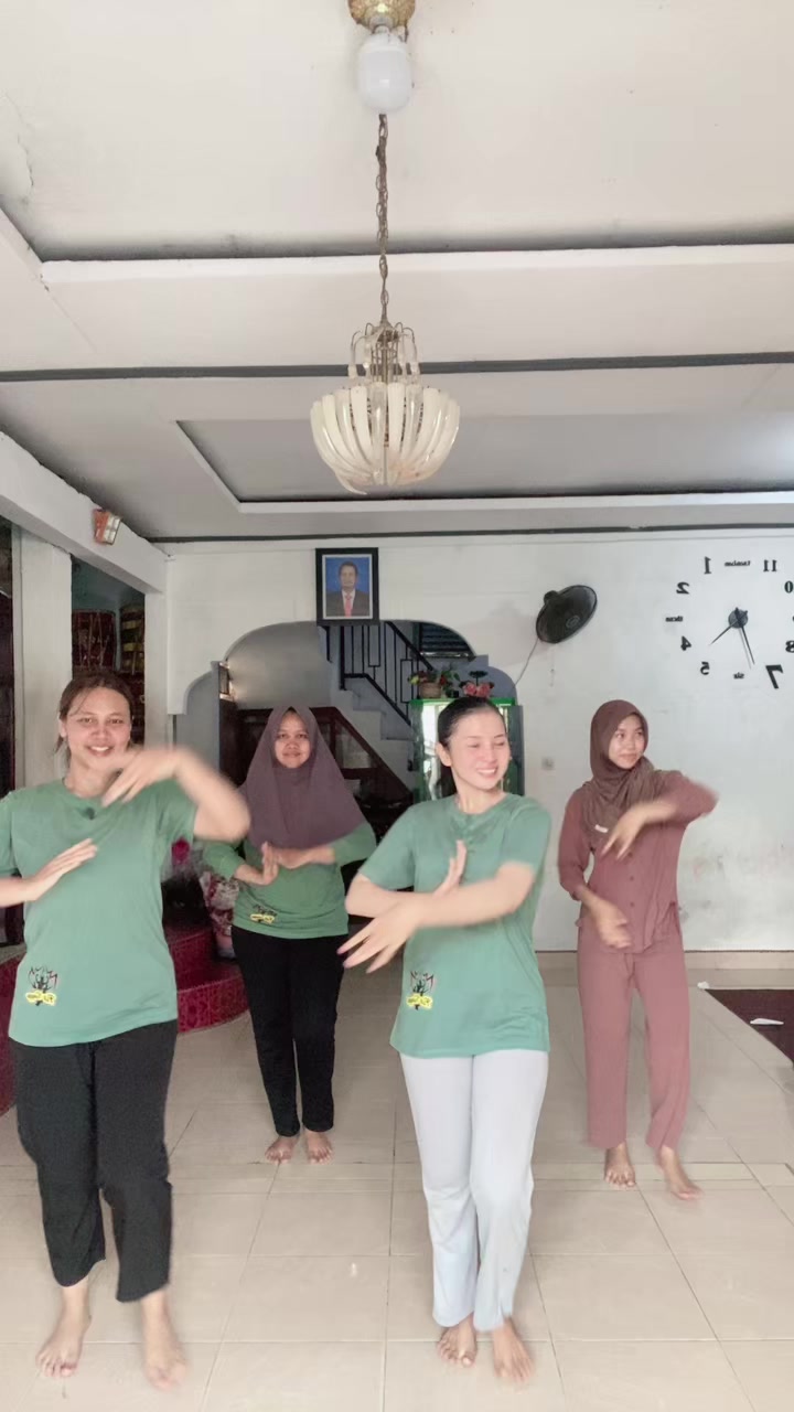 @Sanggar Seni Puti Tungga