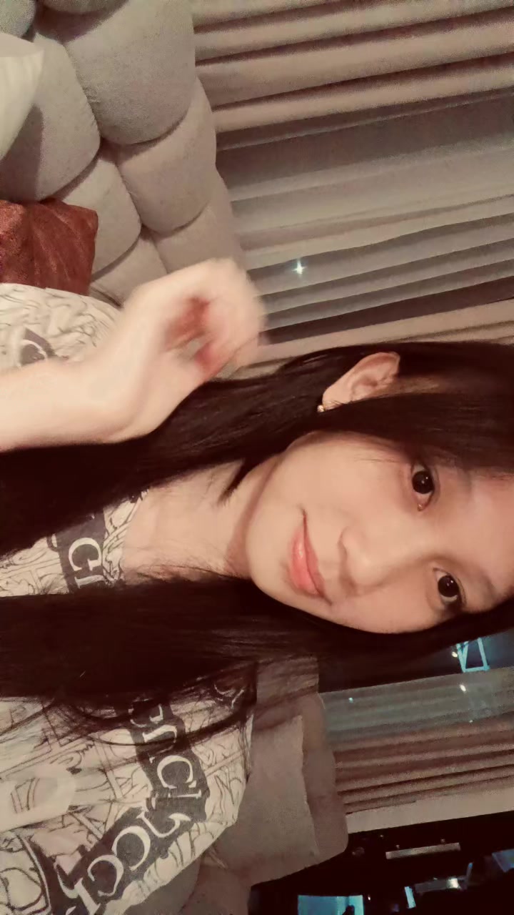 @sherafa_