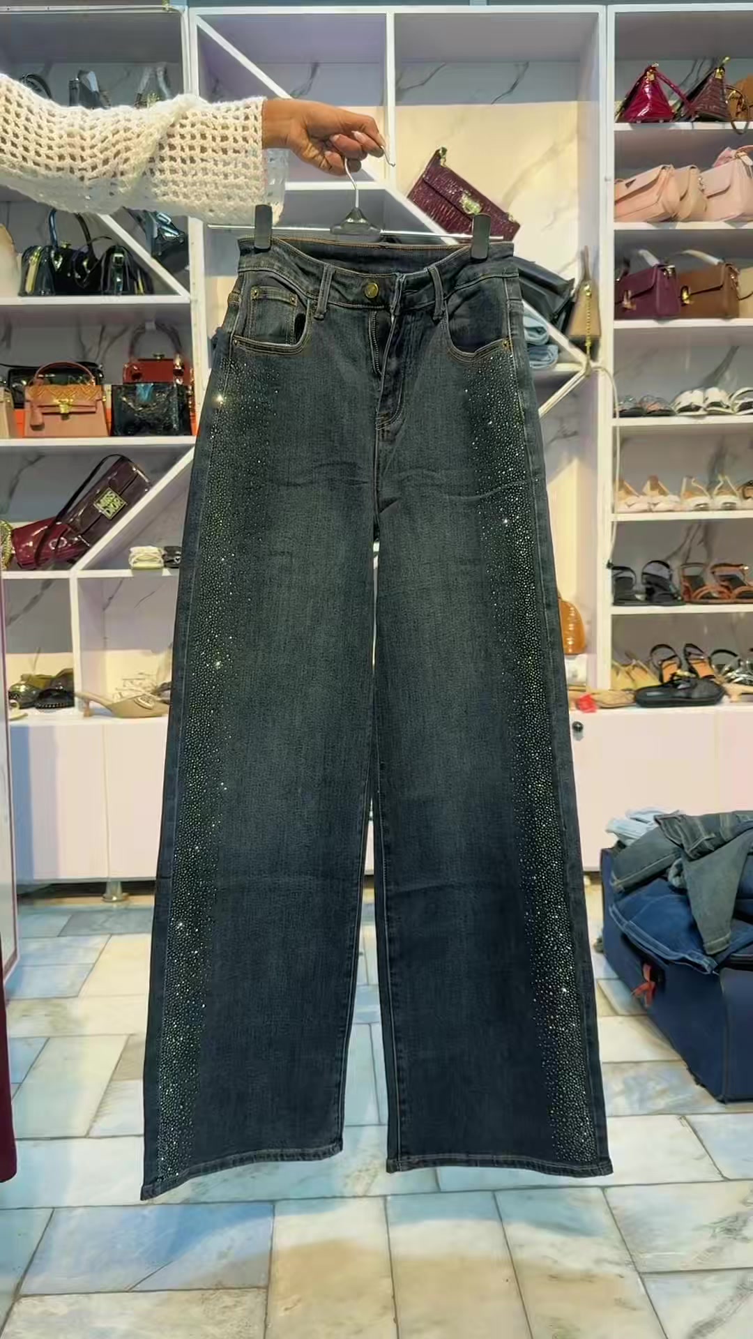@Netsi Fashion