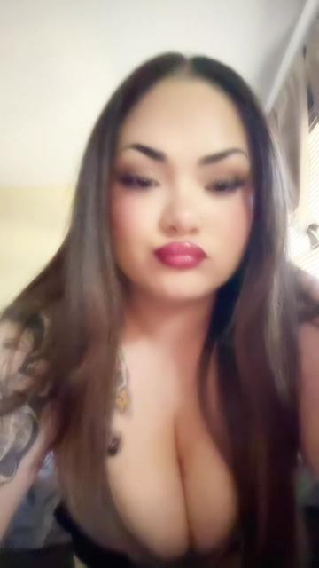 @Leavemealonee