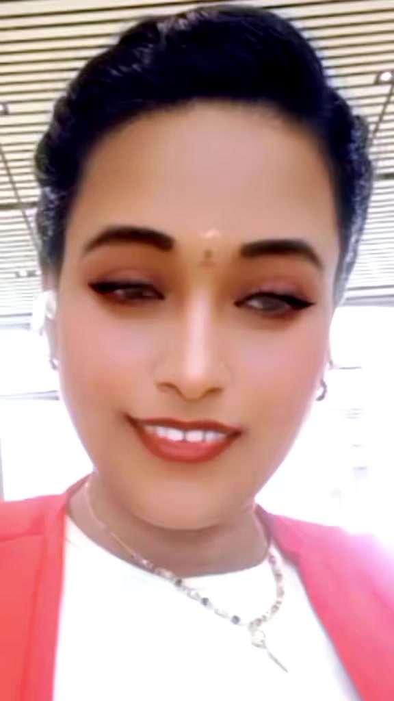@காயத்திாி ராமன்