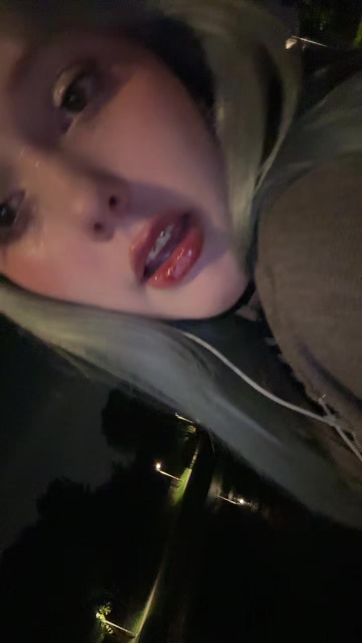 @эллчка мивчи🐰