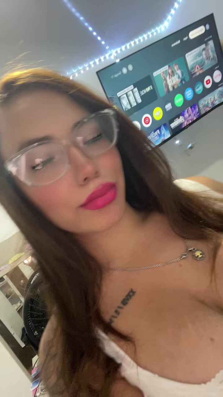 @_cathee_