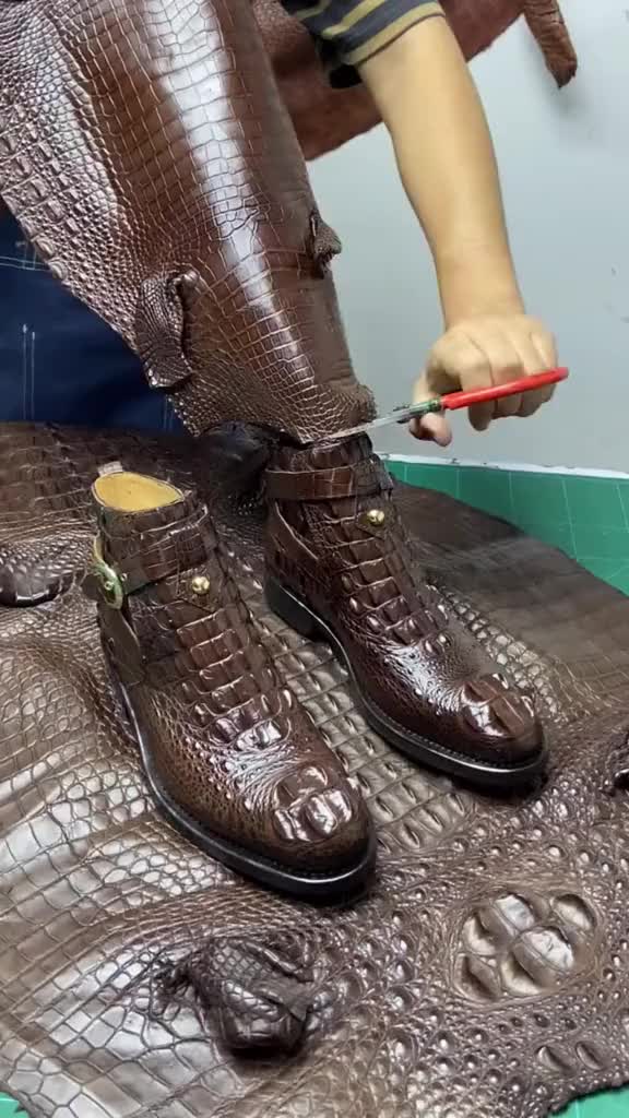 @DAVITH LEATHER