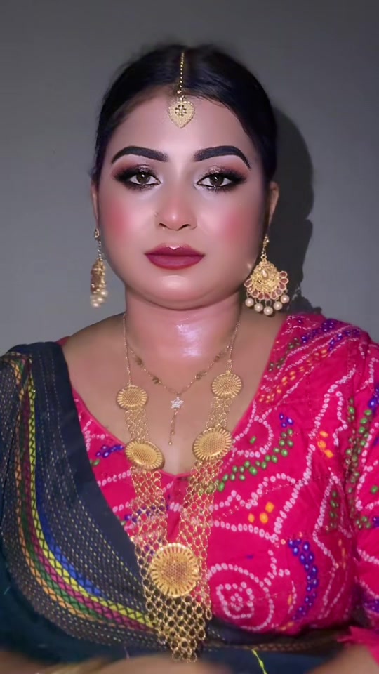 @Sharmin Shila cream apađ
