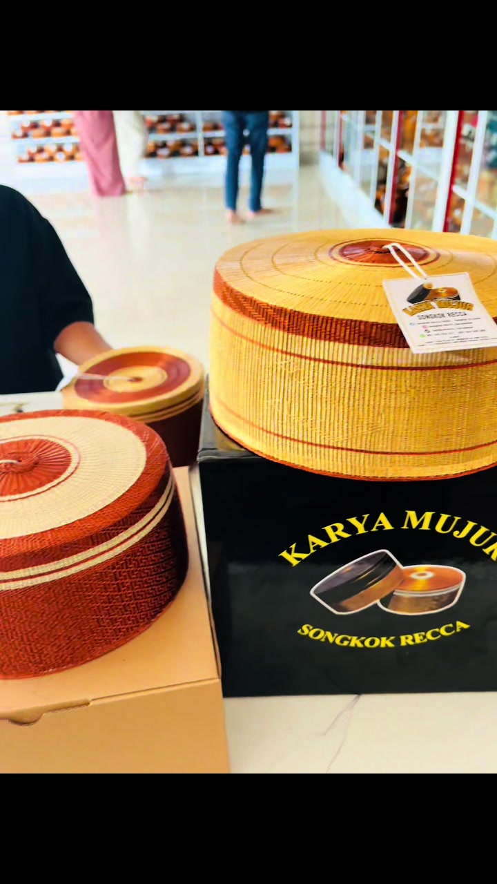 @Karya Mujur Songkok Recca
