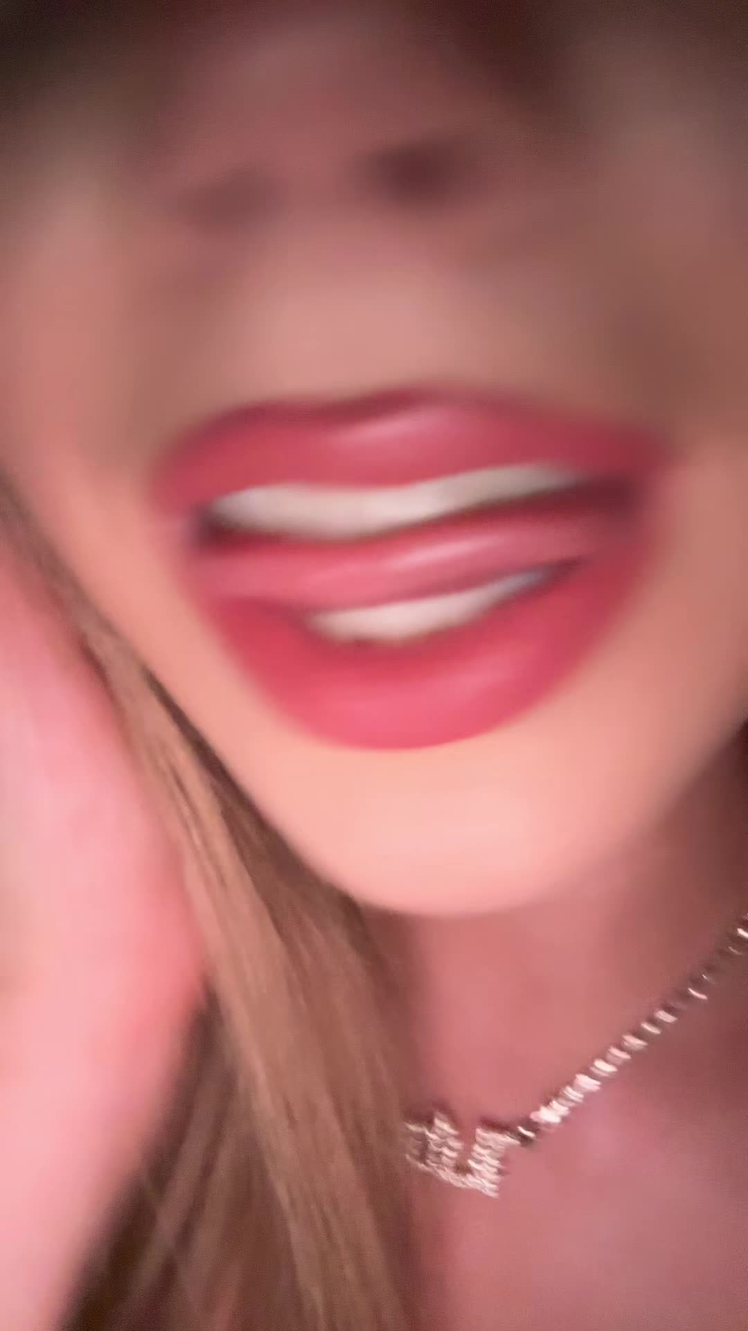 @bl0ndebih