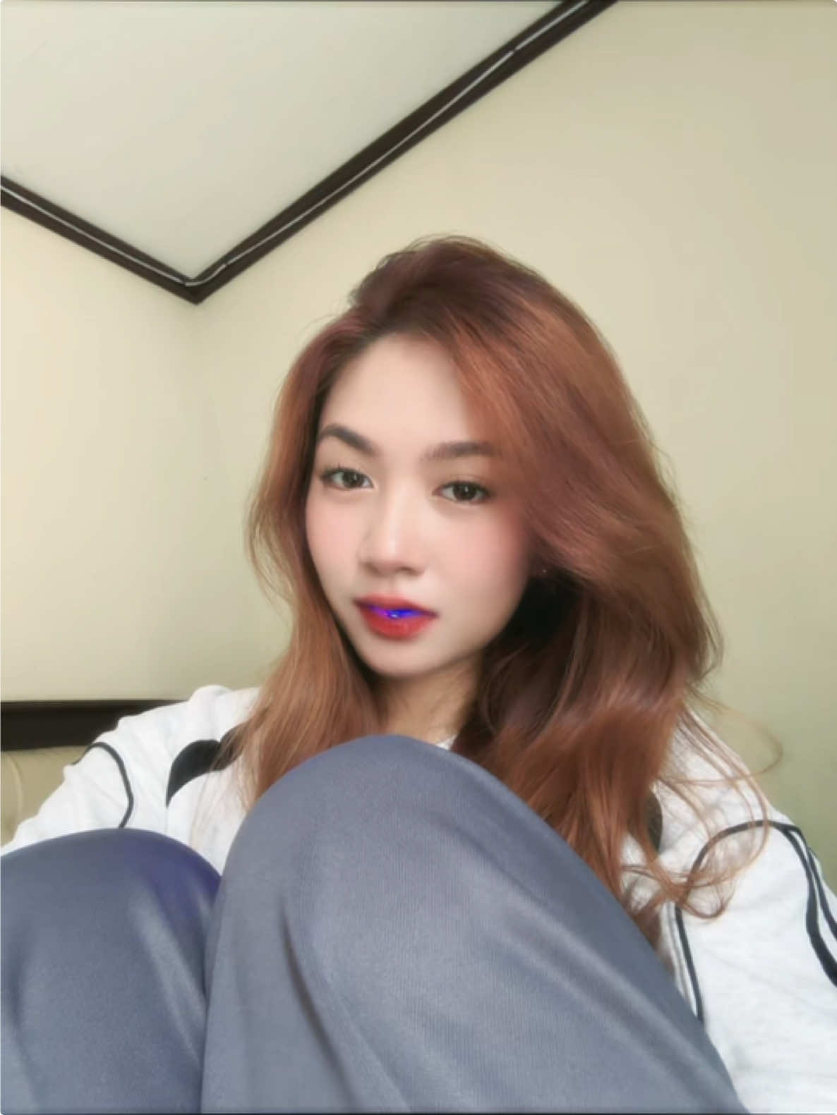 @umiilaw ang ngipin