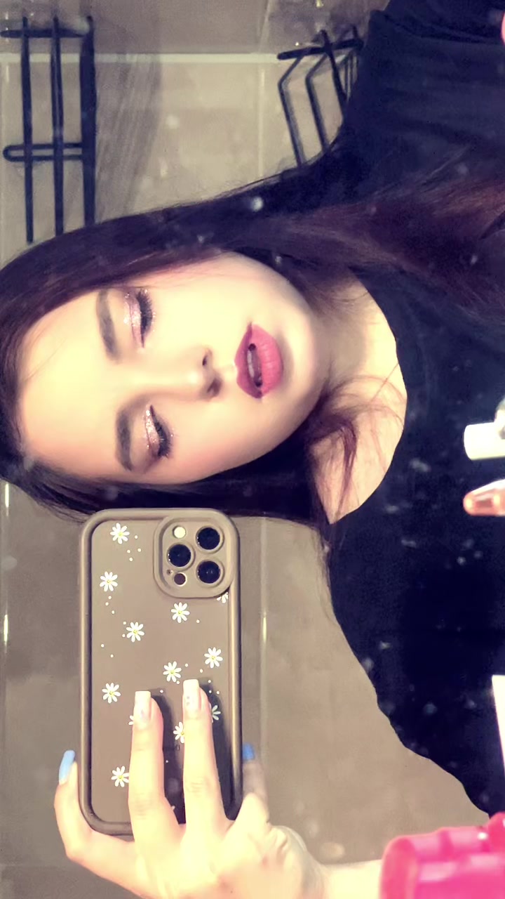 @Anutka_💕