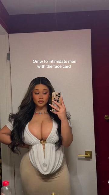 @Kékéli Reine Kuwonu