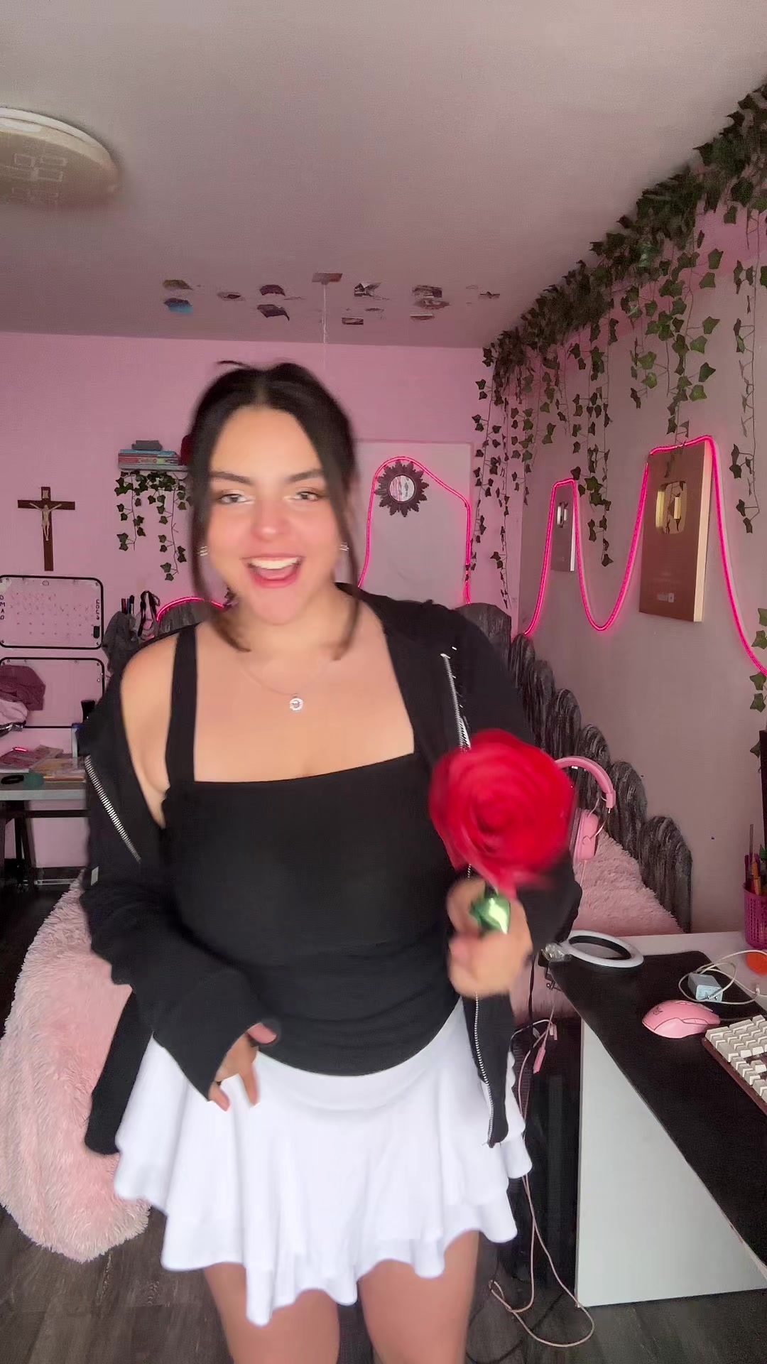 @yaneireach
