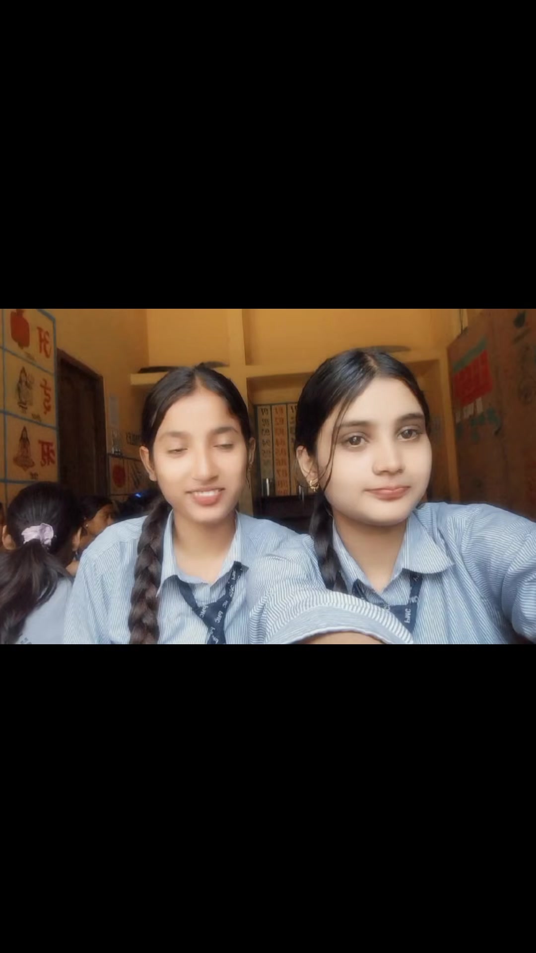 @nishu_💐☺️