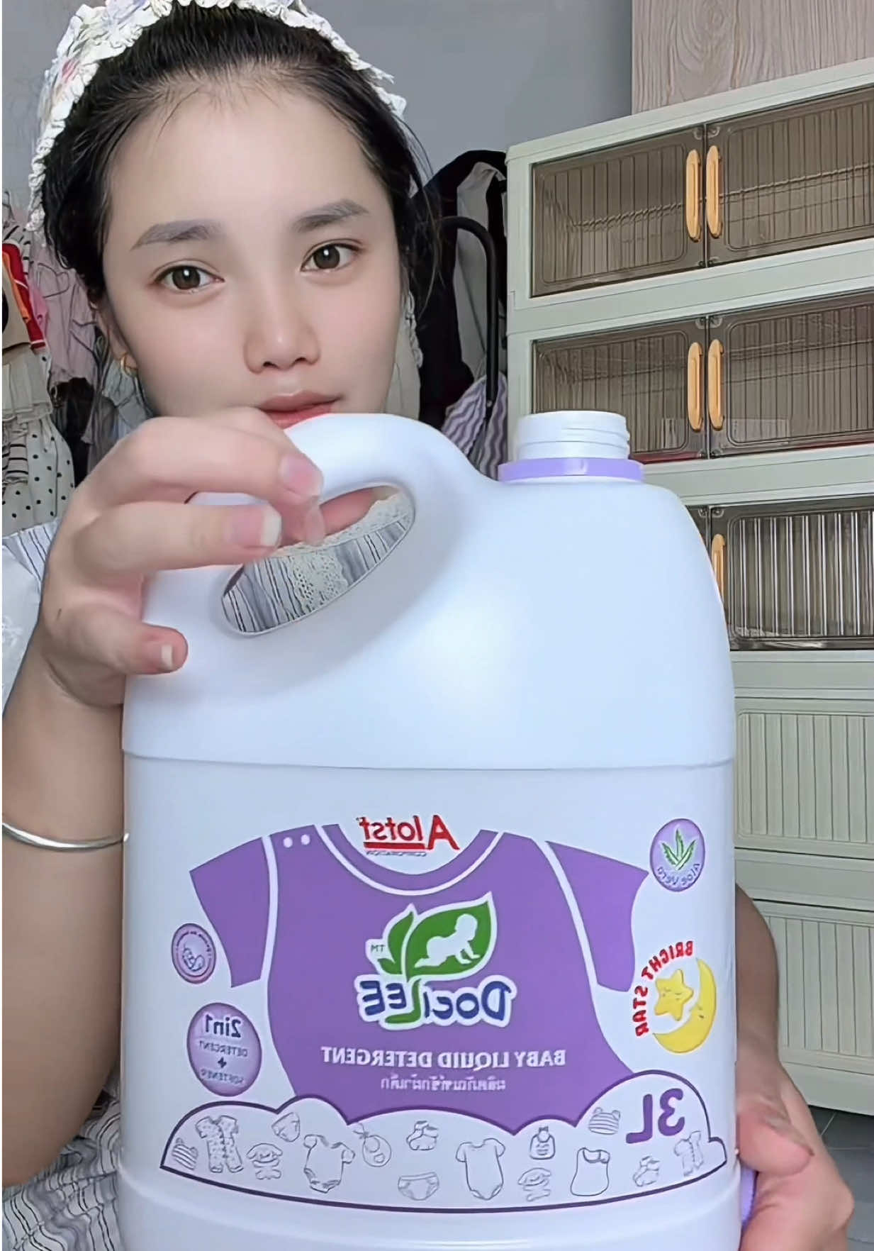 @Hoàng Yến 🌹